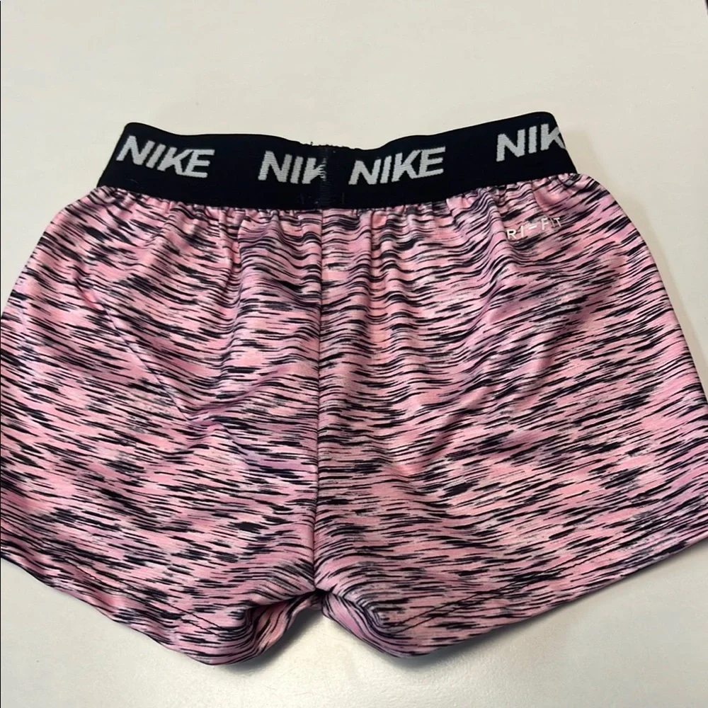 Baby girls‎ Nike Pink shorts